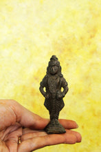 Load image into Gallery viewer, Vintage Brass Vishnuji Statue: A New Masterpiece with Antique Elegance
