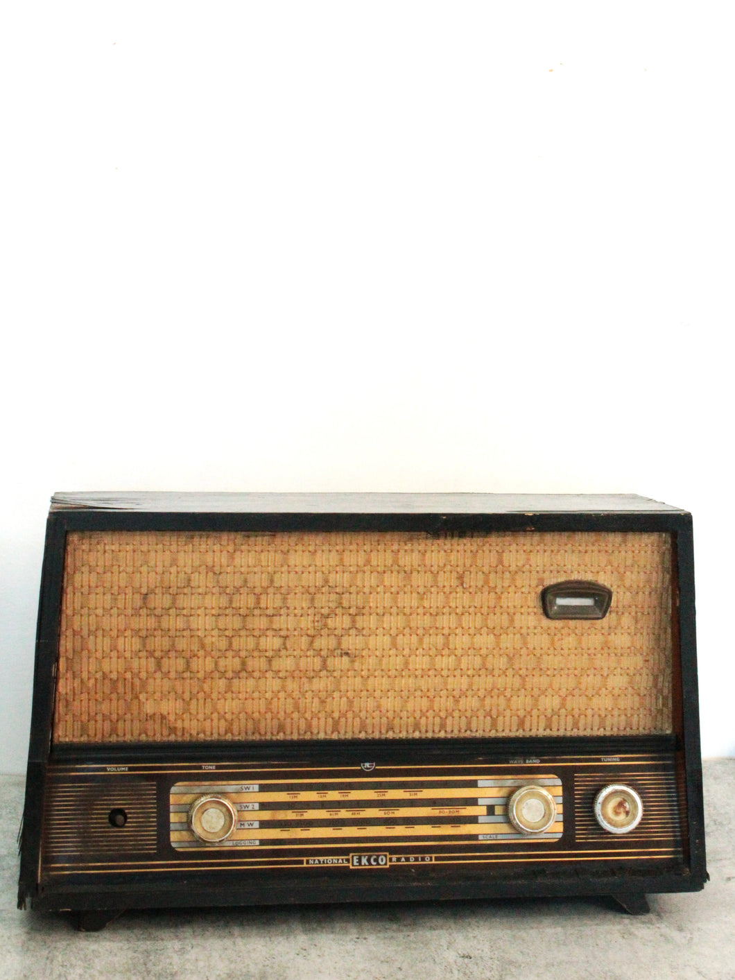 Vintage Transistor Radio - A Classic Charm