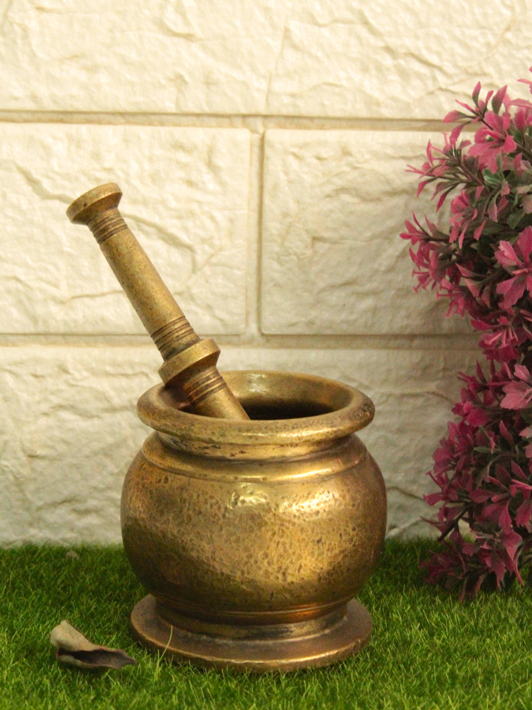 Vintage Brass Mortar and Pestle: A Timeless Culinary Companion