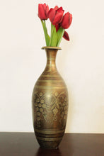 Load image into Gallery viewer, Elegant Vintage Brass Vase - Timeless Beauty for Your Home Decor
