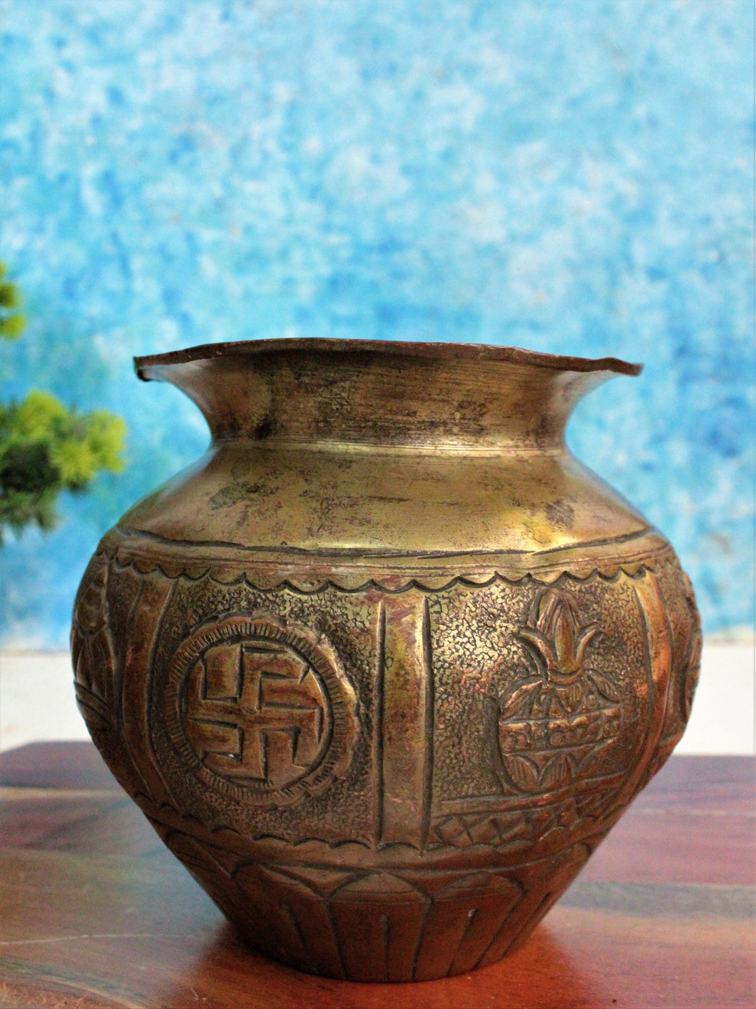Vintage Beautifully Hand Casted Brass Pot - Style It by Hanika