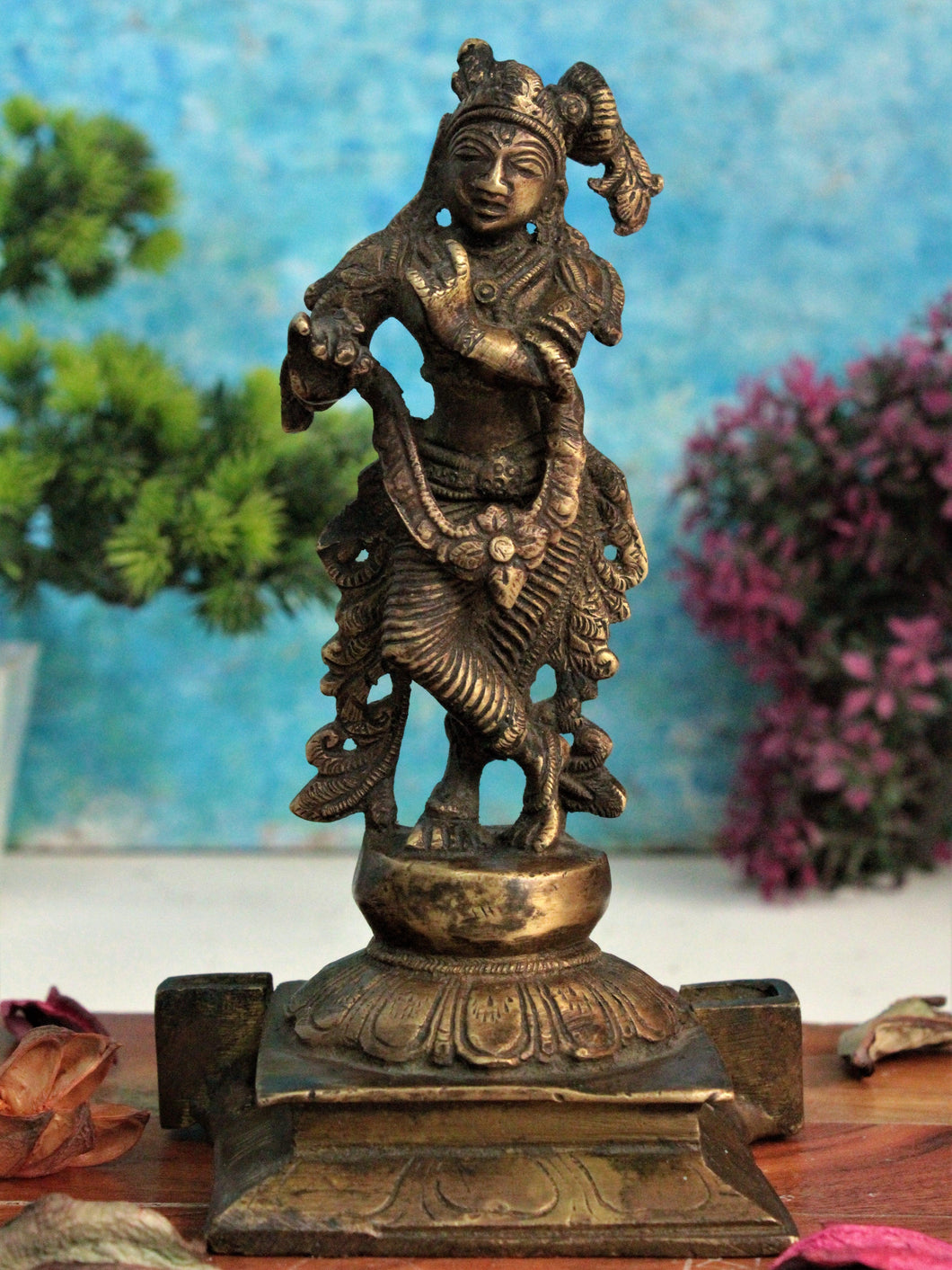 Vintage Brass Murti God Of Love Krishna Size 10 x 8 x 17 cm - Style It by Hanika