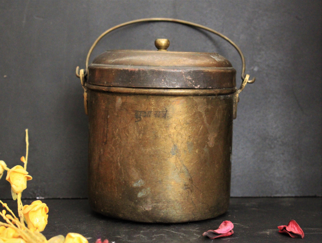 Beautiful Brass Milk Pot / Water Pot with Lid Size 13 x 13 x 17 cm - Style It by Hanika