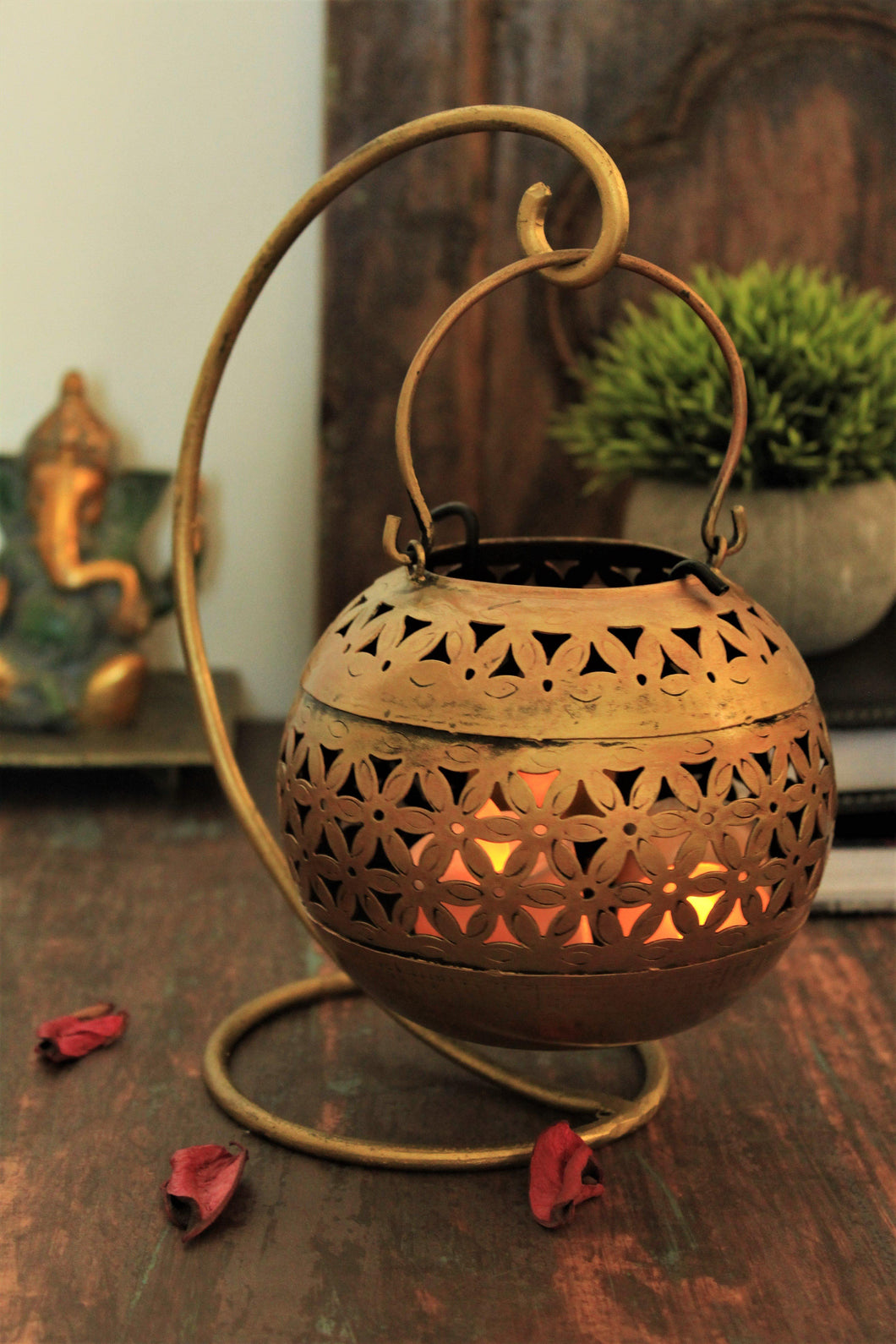 Beautiful Iron Painted Ball Tealight Holder with Stand - Style It by Hanika