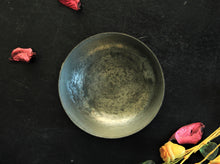 Load image into Gallery viewer, Beautiful Vintage Bowl / Katori Size 9.5 x 9.5 x 5 cm - Style It by Hanika
