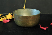 Load image into Gallery viewer, Beautiful Vintage Bowl / Katori Size 9.5 x 9.5 x 5 cm - Style It by Hanika

