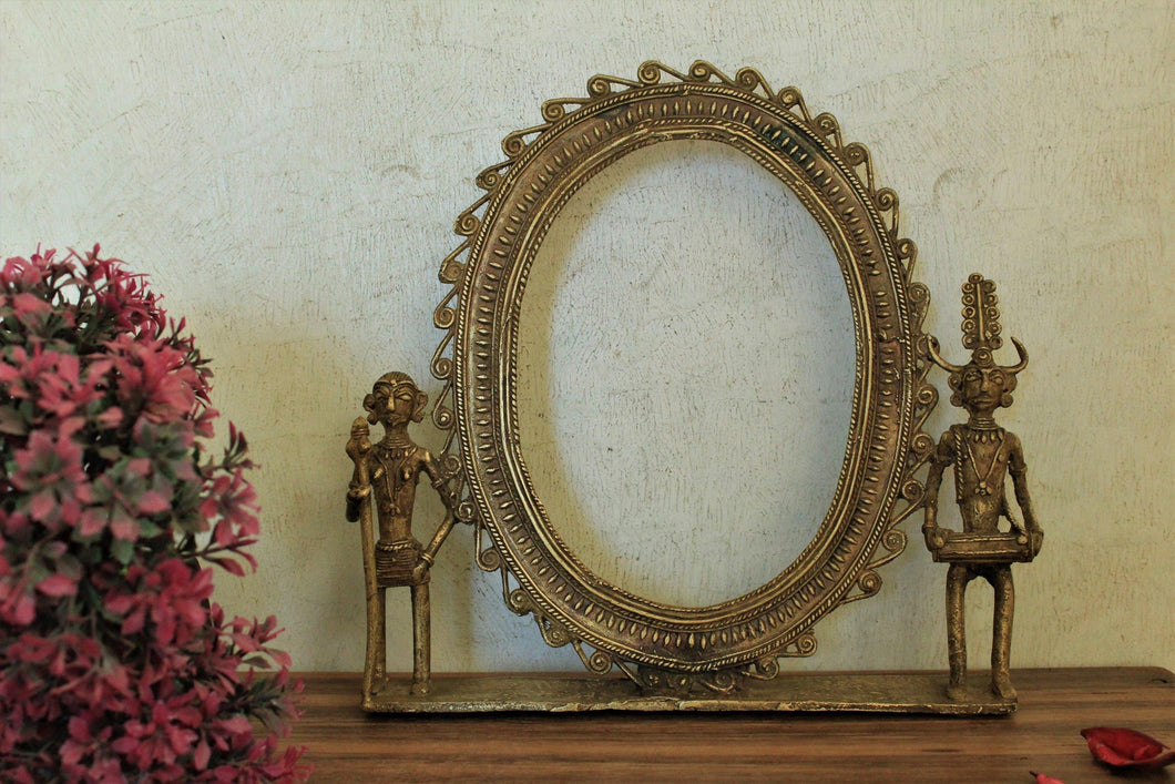 Beautiful Vintage Brass Mirror Frame Size 24.5 x 4 x 25 cm - Style It by Hanika