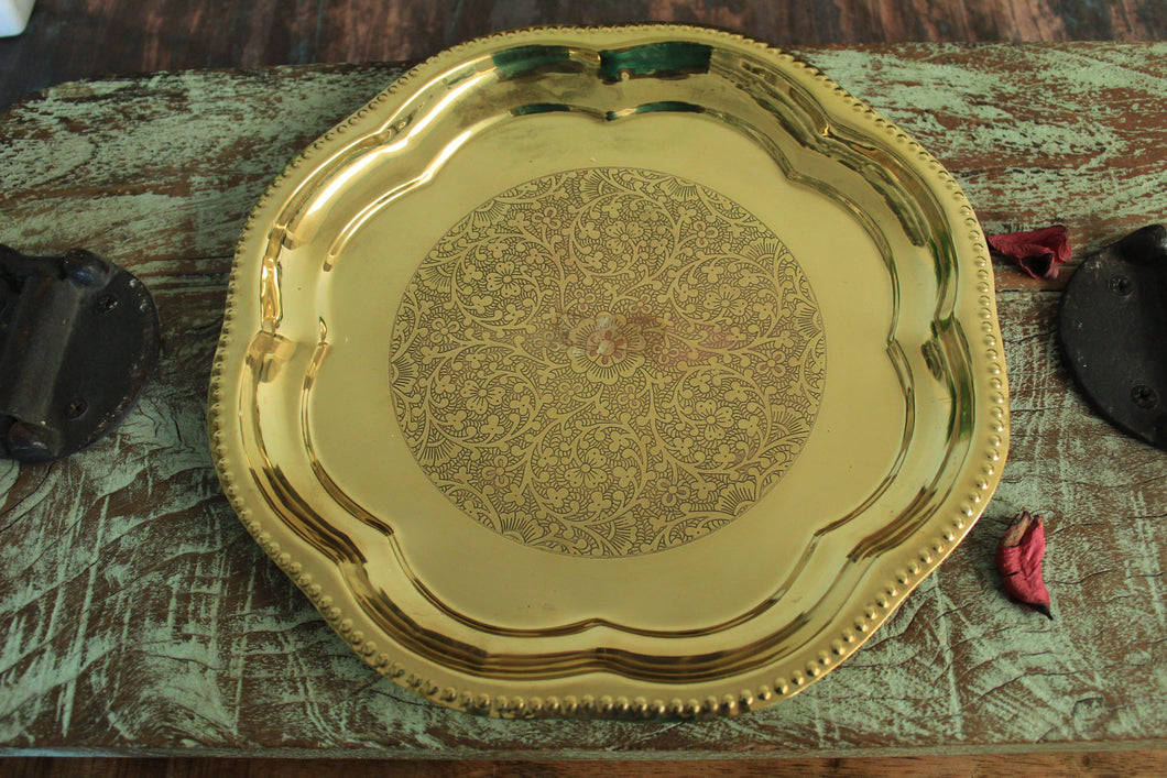Beautiful Vintage Designer Brass Plate Size 24 x 24 x 1 cm - Style It by Hanika